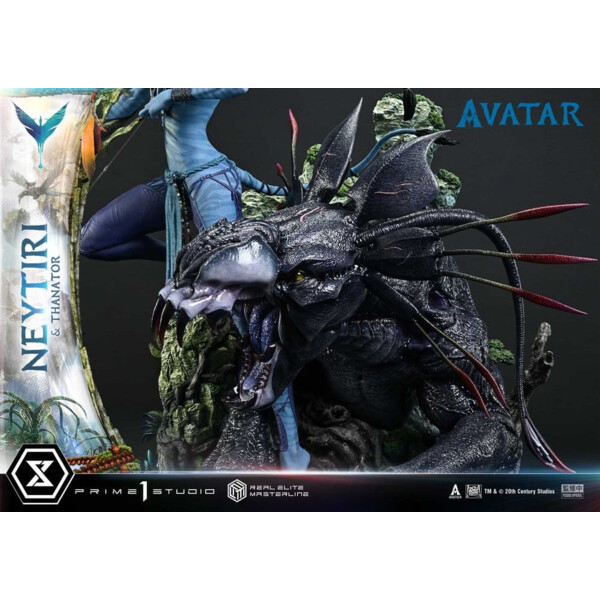 Avatar (Film) Estatua Real Elite Masterline Series 1/4 Neytiri & Thanator 75 cm