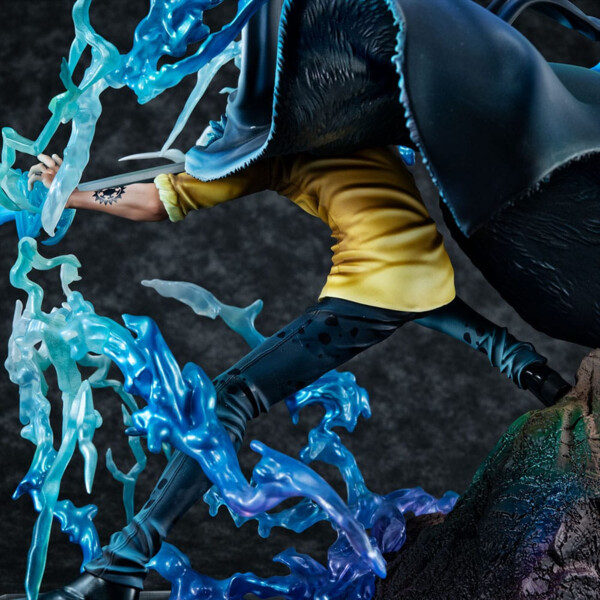 Figura Megahouse One Piece Trafalgar Law The Surgeon of Death Awaken Ver. 27 cm