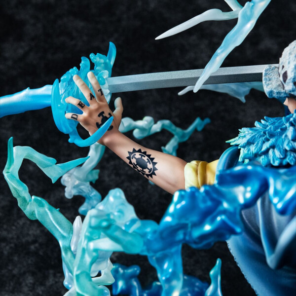 Figura Megahouse One Piece Trafalgar Law The Surgeon of Death Awaken Ver. 27 cm